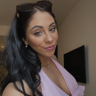 Janina L.