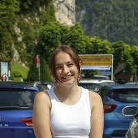 Isabelle L.