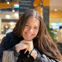 Victoria H.