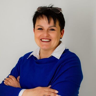 Iwona B.