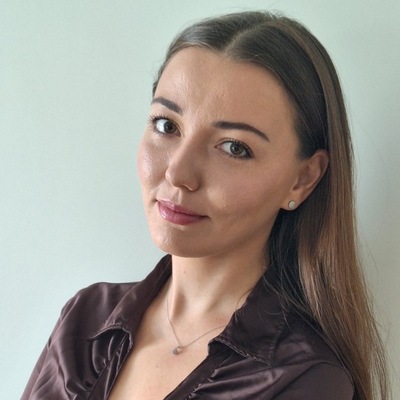 Yevheniia S.