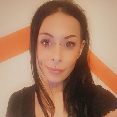 Amina R.