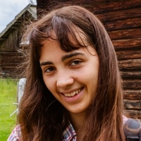 Mia S.