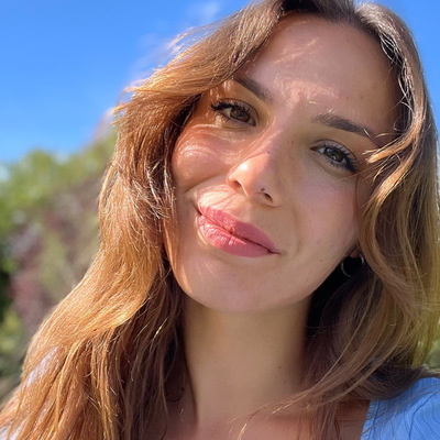 Viviana L.