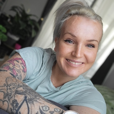 Yvonne R.