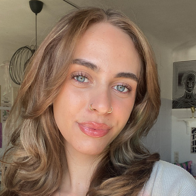 Nicoletta A.
